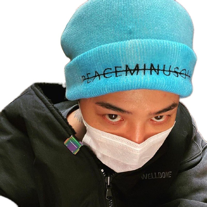 Mũ len Peaceminusone pmo giống GDRAGON màu xanh blue