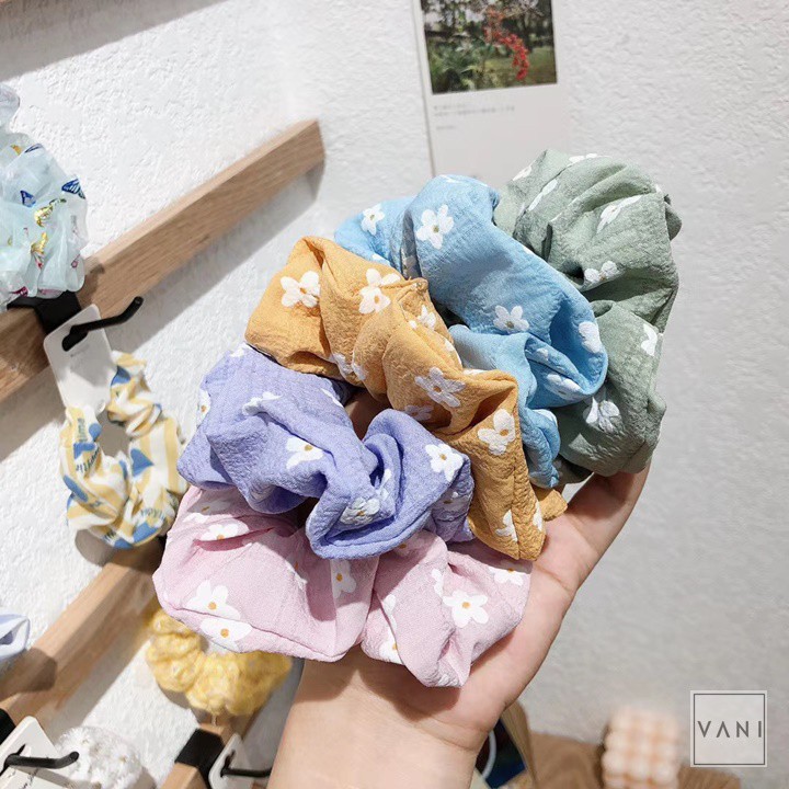 [Mã FAXANH245 giảm 10K đơn 50K] Cột Tóc Scrunchies Vải Linen Họa Tiết Hoa 5 Cánh Thời Trang - Vani Store