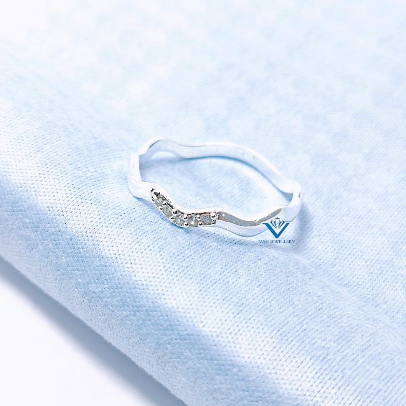 Nhẫn bạc Nhẫn sóng nhỏ bạc ta Van Jewelry V10005