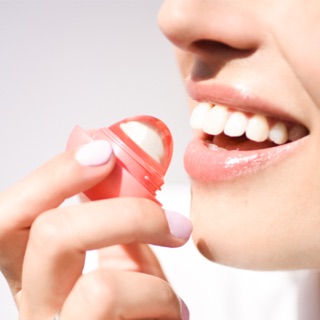 Son dưỡng môi EOS crystal , EOS stick