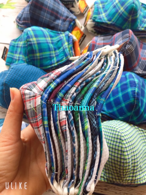 Khẩu trang vải cho bé:siêu nhân-Màu 3 lớp