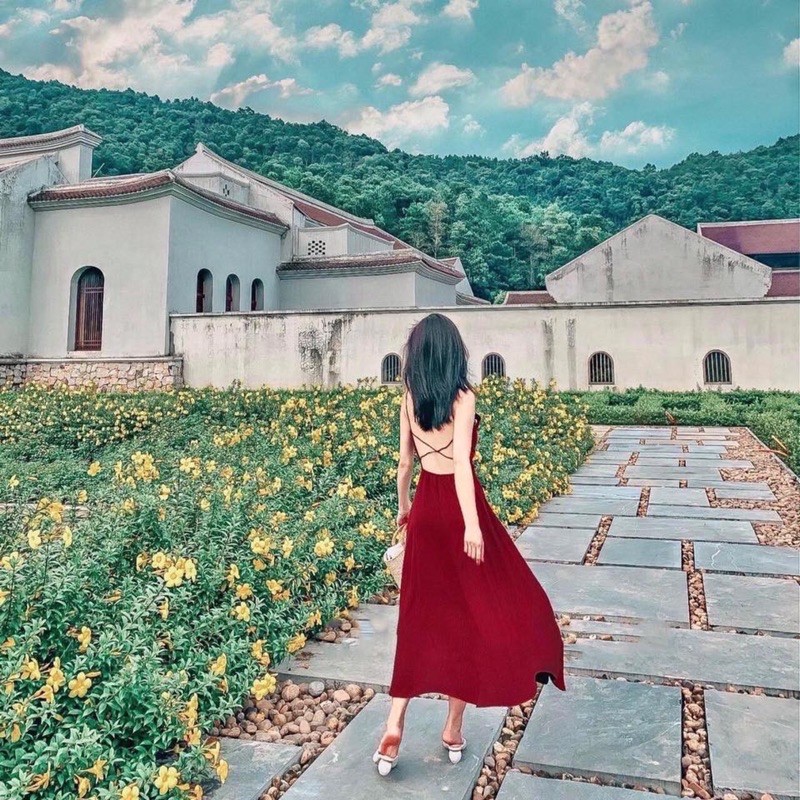 Đầm váy hai dây đi biển chéo dây sau 4 màu có mút ngực xuongvnxk