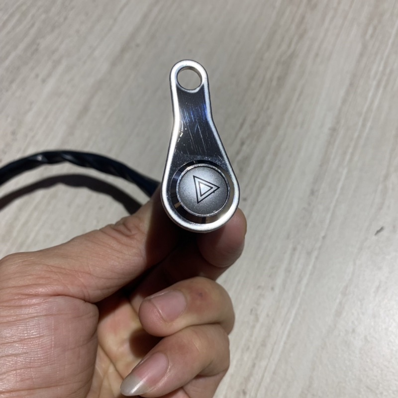 Công Tắc Led Hazard Gắn Cùm Tay Lái [ Nút Khẩn Cấp ]