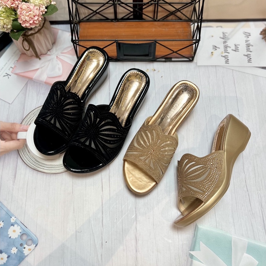 Dép Trung Niên Đính Xoàn Quai Ngang  Dép Đi Tiệc Cao Cấp 602 603 605 607