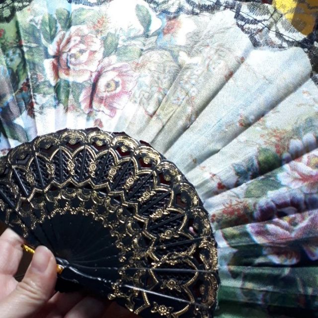 Quạt múa cổ trang ren hoa phong cách nhật | BigBuy360 - bigbuy360.vn