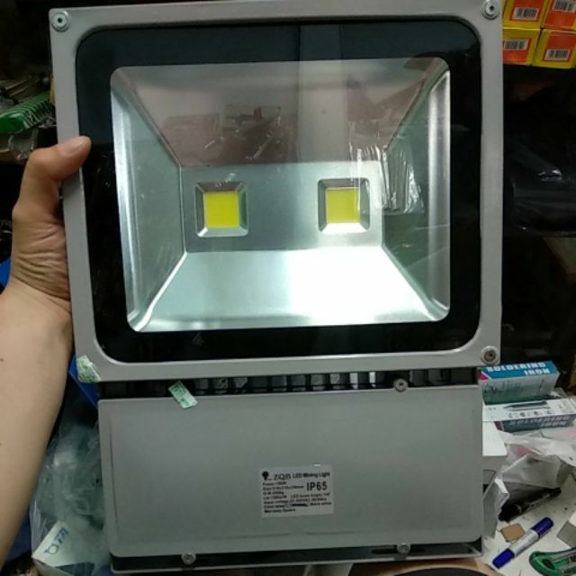 100w - Loại 1 - Đèn pha Led chiếu bảng hiệu, sân vườn 100w