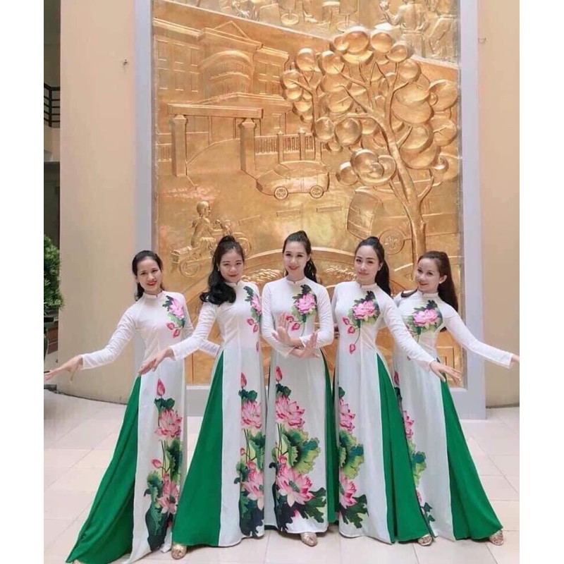 Áo dài hoa sen 3D ảnh thật khách mặc 1 lần