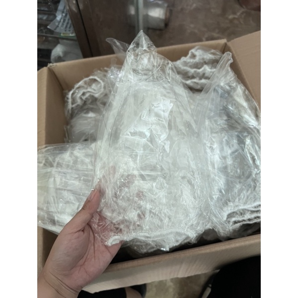 Nilon bảo vệ nón lá tránh mưa dày dặn, bền bỉ
