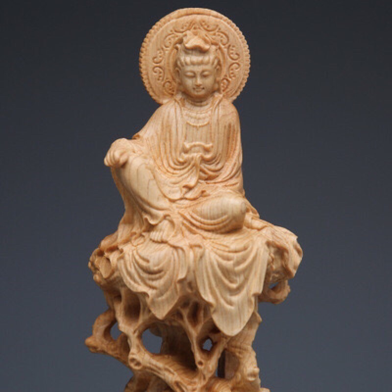 Tượng gỗ : Quan Âm Tự Tại.