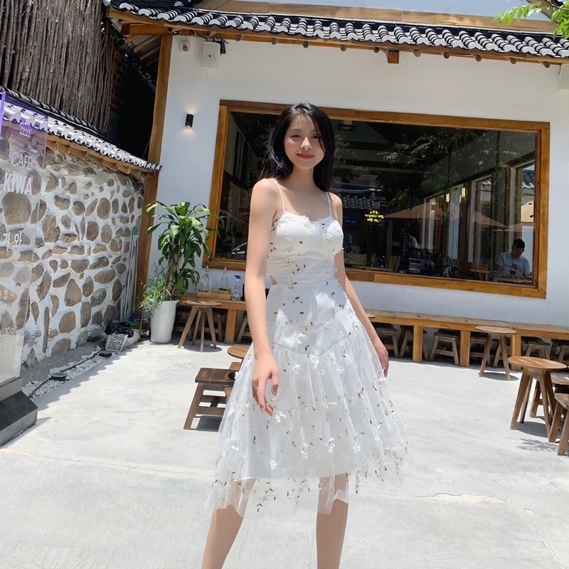 Váy voan 2 dây hoa nổi