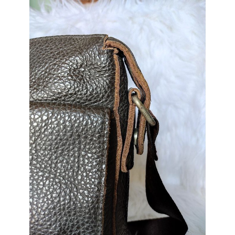 Túi đeo chéo da bò