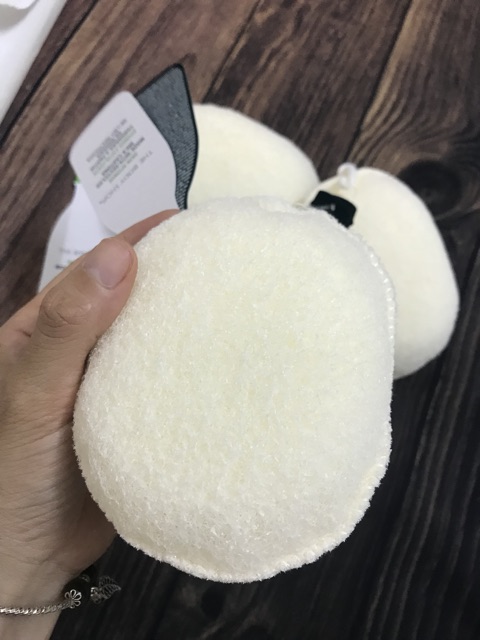 [có sẵn] Bông tắm tẩy da chết cực đã skin sponge the body shop | BigBuy360 - bigbuy360.vn