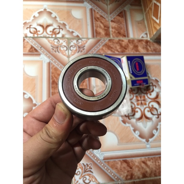 Vòng bi, bạc đạn Nhật NSK 6305 DDUCM nhập khẩu sử dụng cho động cơ vòng tua lớn, chịu tải nặng
