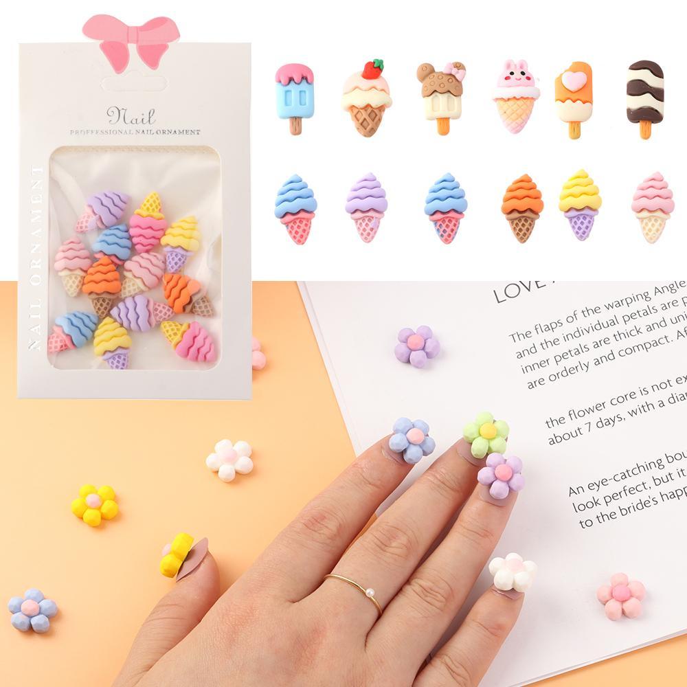 Set 12 Phụ Kiện Trang Trí Móng Tay Hình Hoa 3D Xinh Xắn
