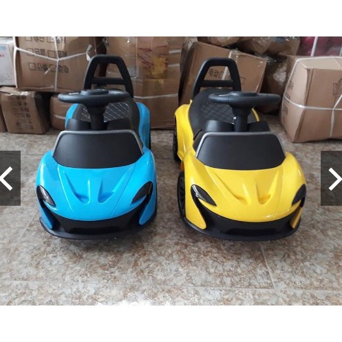 Xe lắc bơi chòi chân ô tô