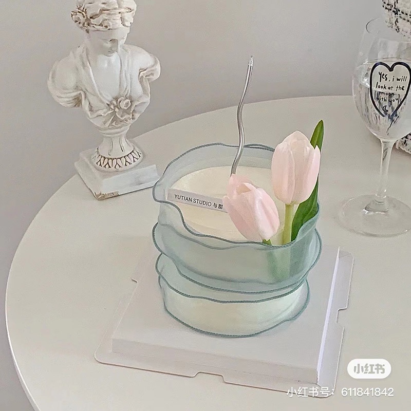 Set 5 Vỏ Bọc Trang Trí Bánh Kem Thêu Họa Tiết Hoa Tulip Đính Ruy Băng Xinh Xắn