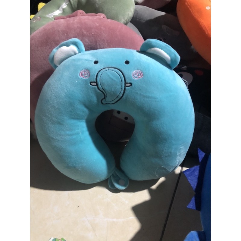 Gối tựa cổ chữ U (giao màu ngẫu nhiên)