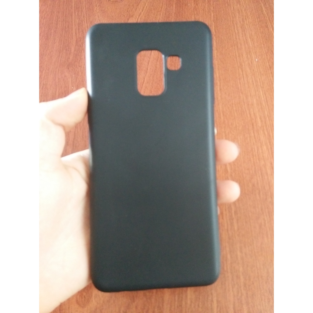 ốp lưng samsung A8 2018 dẻo đen