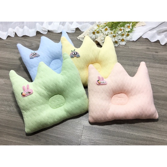 Gối Cao Su thông hơi vỏ bằng Dudula mềm mịn cho bé hình vương miện đáng yêu nhiều màu -- XMAY LyPeo Fashion BB