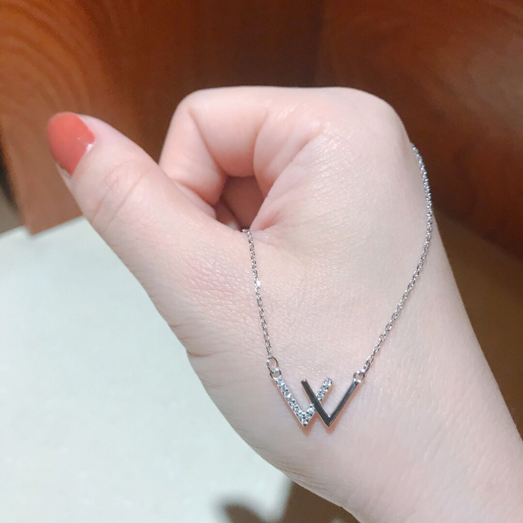 Vòng cổ nữ chữ W siêu sang VC27