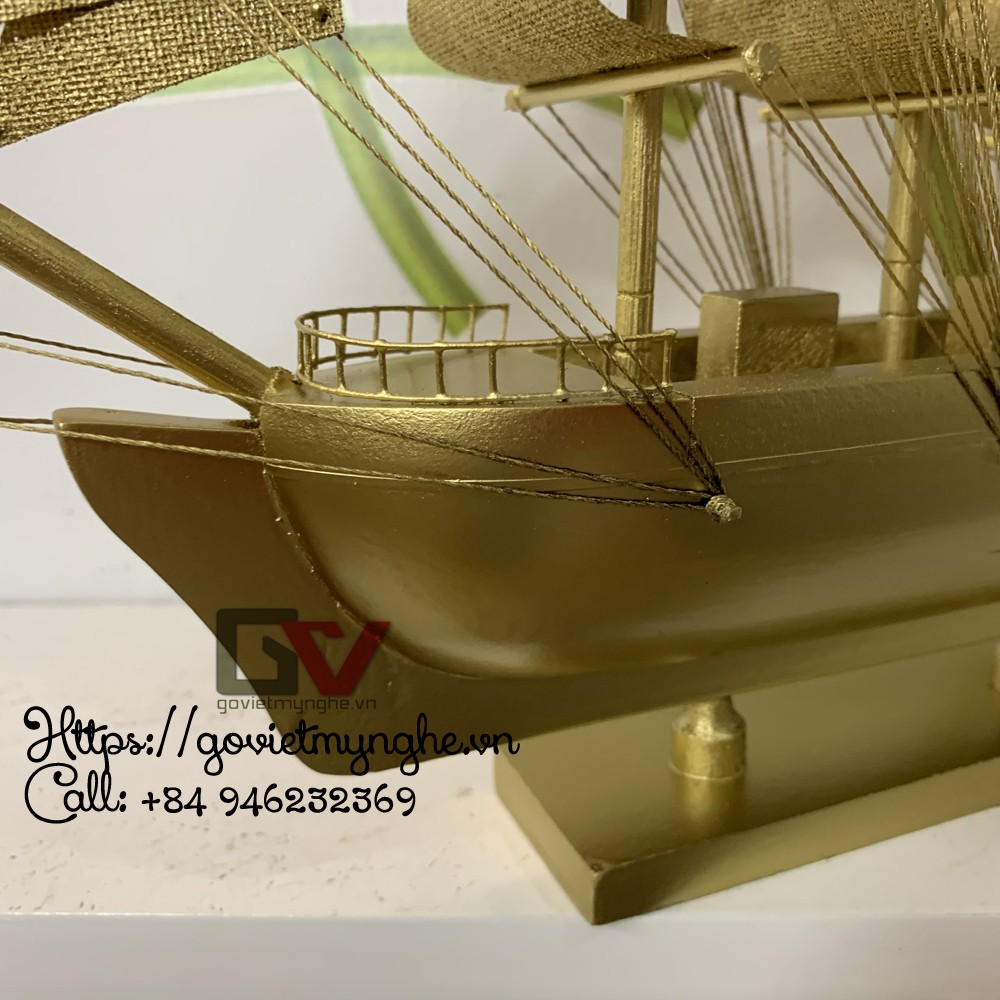 Thuyền gỗ mô hình trang trí phong thủy thuận buồm xuôi gió - Le Belem Pháp Dài 27cm - Vàng Ánh Kim