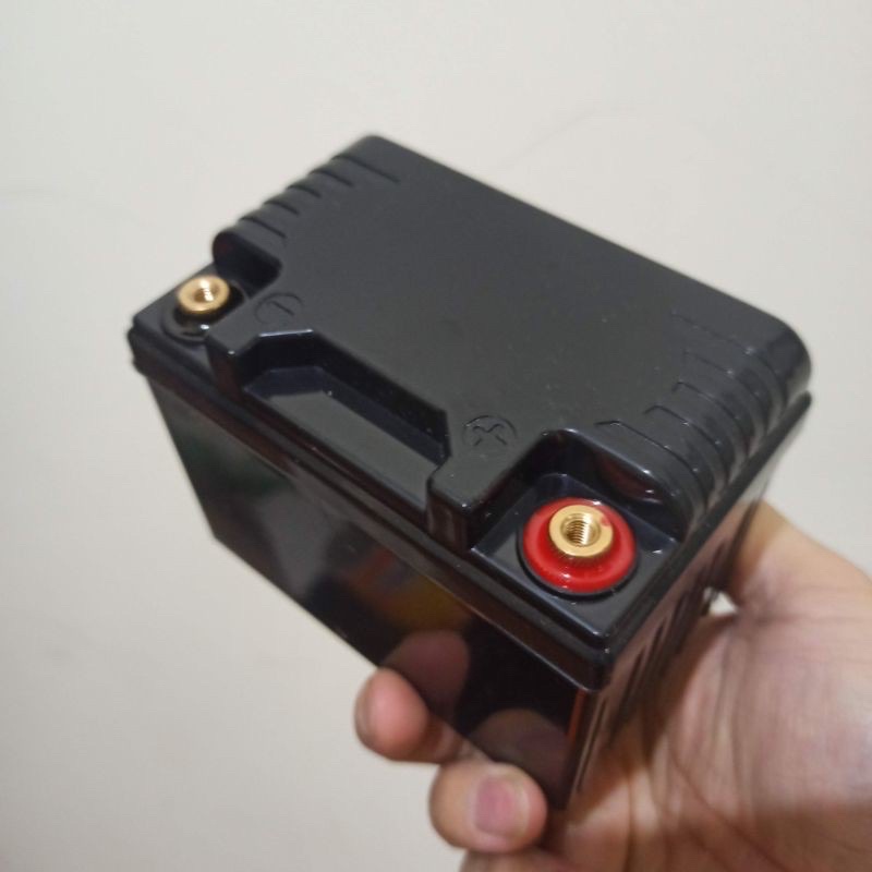 Vỏ bình ắc quy xe máy