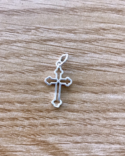 Charm thánh giá bạc treo