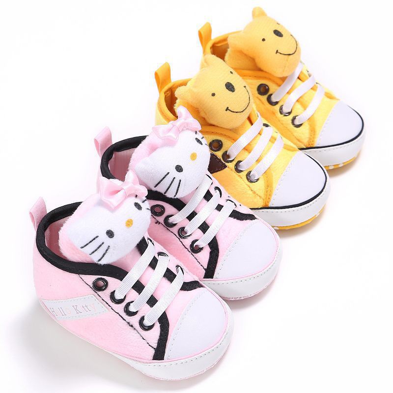 Giày thể thao Hello Kitty chống trượt cho bé