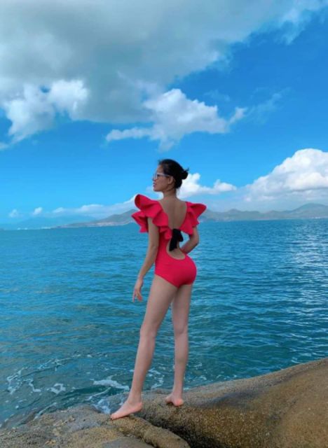 Bikini tay bèo cánh tiên lớn. Hàng như hình. | BigBuy360 - bigbuy360.vn