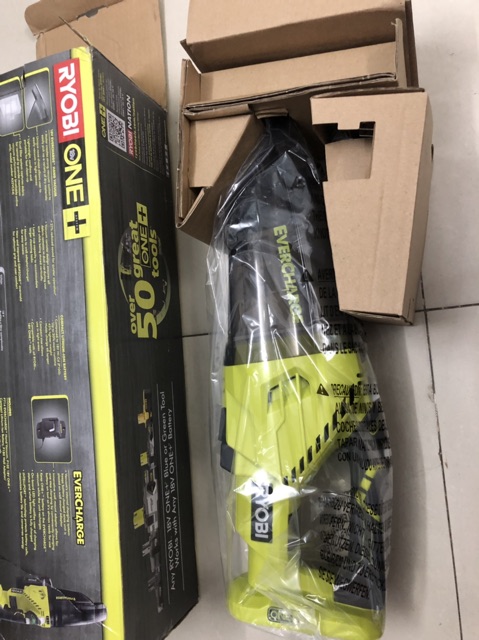 Hút bụi ryobi 18v