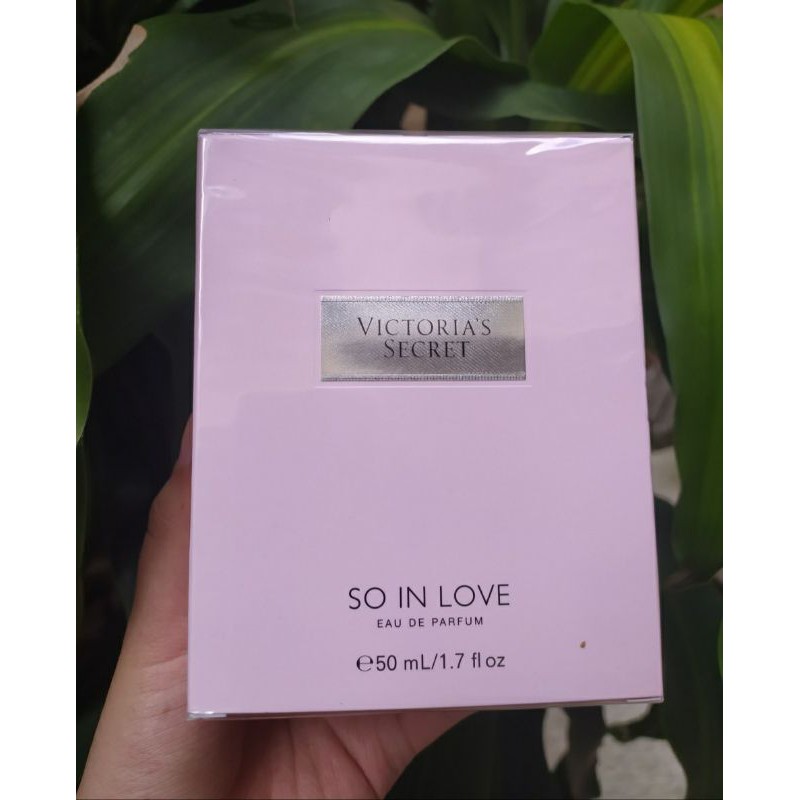 Nước hoa nữ So in Love của Victoria Secret, 50ml