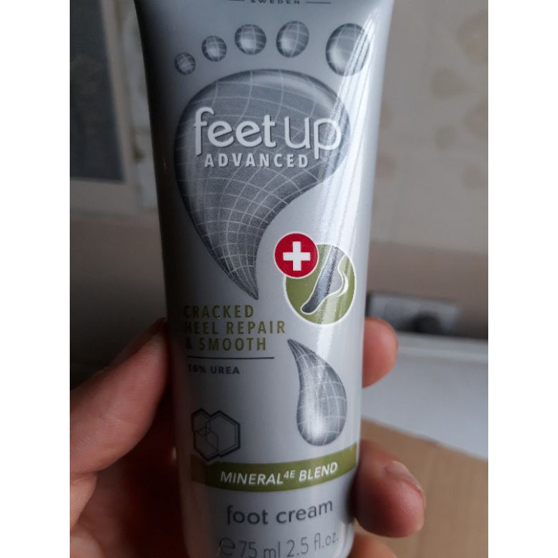 Kem trị nứt gót chân