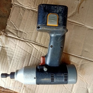 máy bắn vít national6501