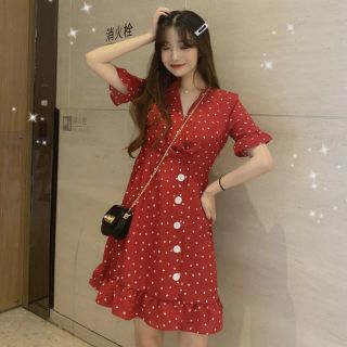 Đầm voan đỏ đô