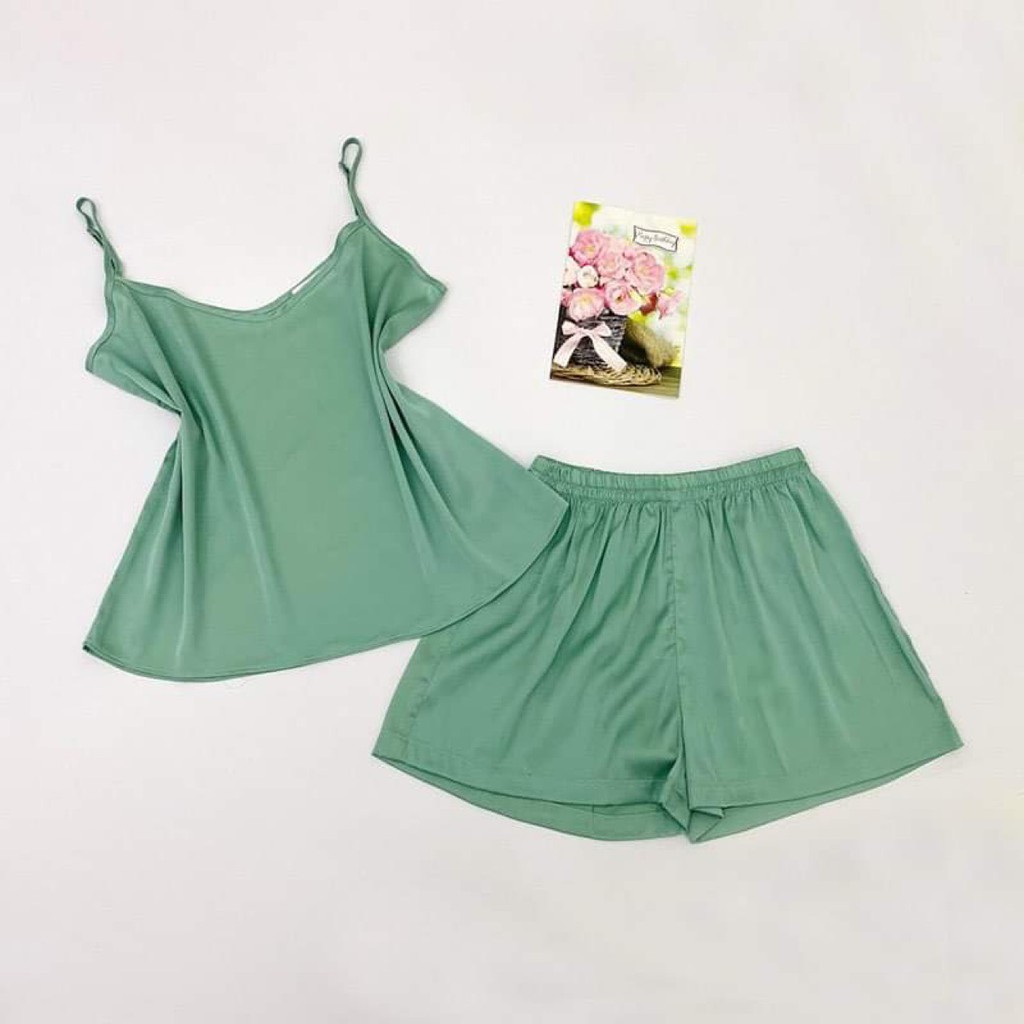 Bộ ngủ 2 dây lụa satin cao cấp, bộ pijama lụa mặc nhà thoải mái | BigBuy360 - bigbuy360.vn
