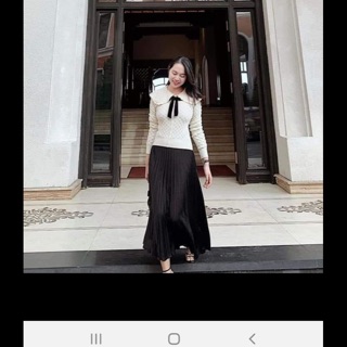 Áo len be cổ nơ đen