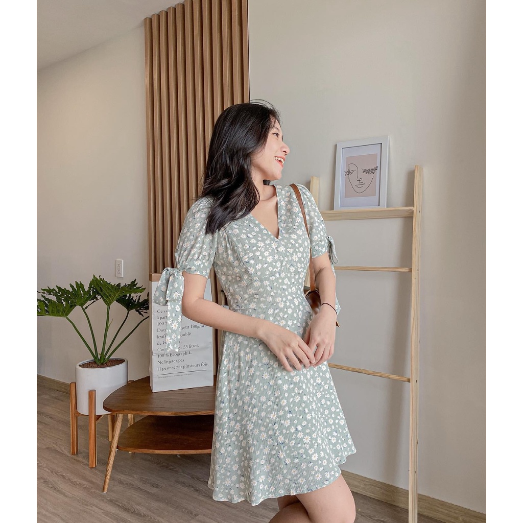 Đầm ROOMIE - Đầm cổ tim cột tay nơ | BigBuy360 - bigbuy360.vn