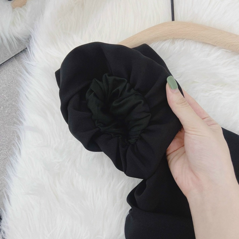 Đầm xoè rớt tay phồng nhúm lưng