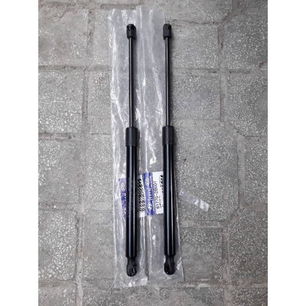 Ty chống cốp sau Hyundai Santafe 2006 , 2007 , 2008 , 2009 , 2010