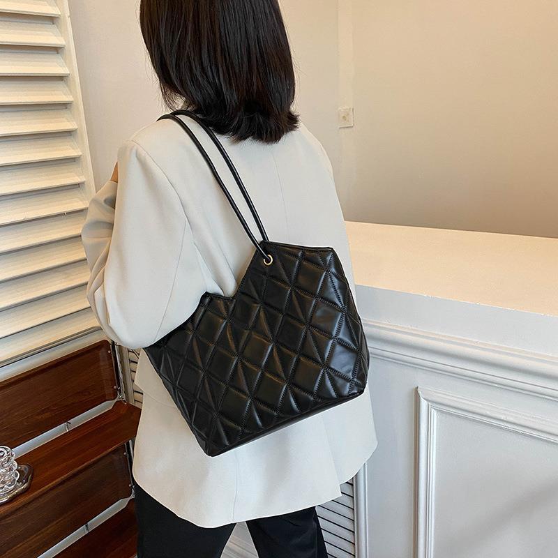 Túi đeo chéo JASMIN NOIR họa tiết caro đơn giản thời trang cho nữ