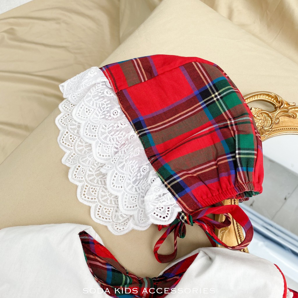 Bộ liền kẻ đỏ cổ trắng kèm mũ (Ảnh thật)