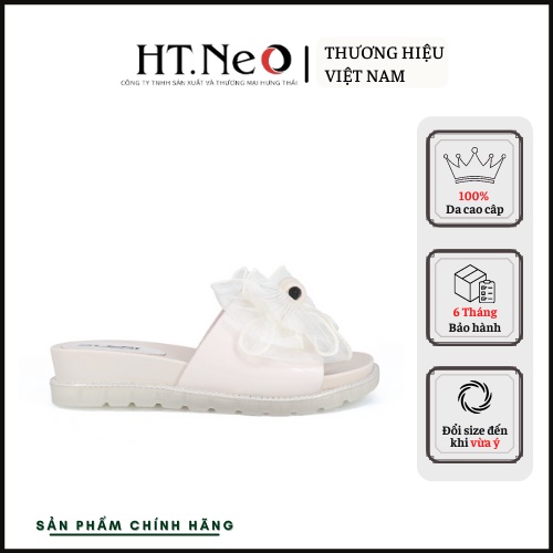 Sandal nữ HT.NEO Thiết kế đế cao su cao 3 cm cùng da mềm mại, viền dép đính đá cùng nơ vải cực xinh SDN100