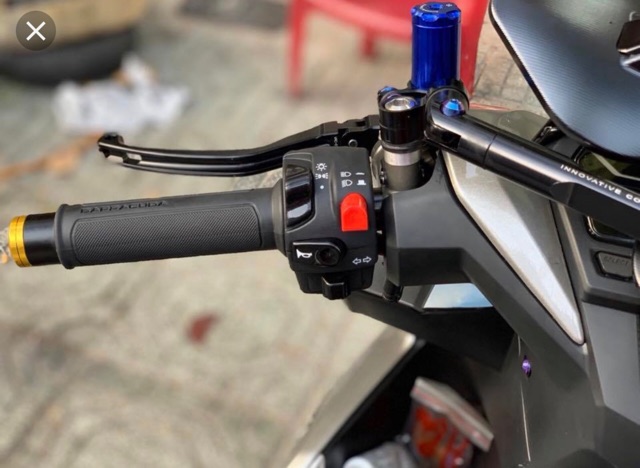 Cùm công tắc trái Domino chính hãng