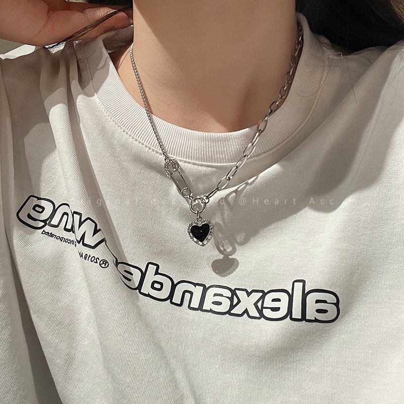 Vòng cổ Choker Y2K Mặt Trái Tim Đính Đá Pha Lê Đen Đơn Giản Cho Nữ
