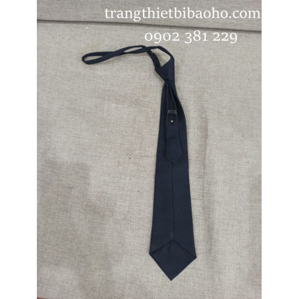 Quần áo bảo vệ áo trắng, quần xanh đen kèm phụ kiện đầy đủ - hình thật