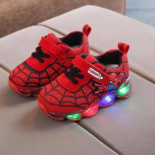 Bà Seller! Mô hình giày người nhện có đèn LED size 21-30 Atr-770