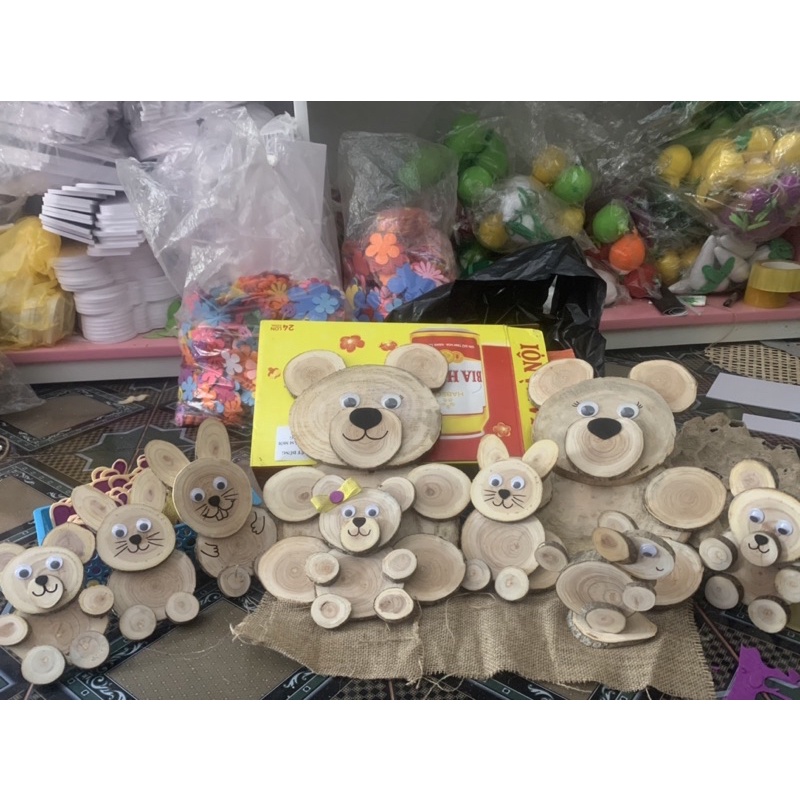 Con vật ghép bằng khoanh gỗ