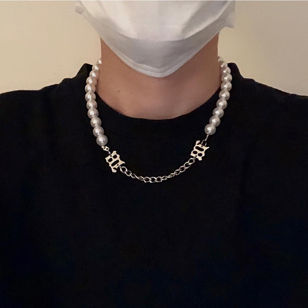 CLEOES Dây Chuyền Choker Mặt Chữ Ghost Đính Ngọc Trai