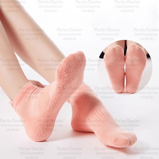 Vớ tập Yoga nữ - vớ chống trượt (Mẫu 3, không hở ngón) từ 37k / đôi