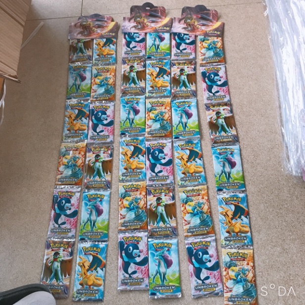 Thẻ bài Pokemon dây